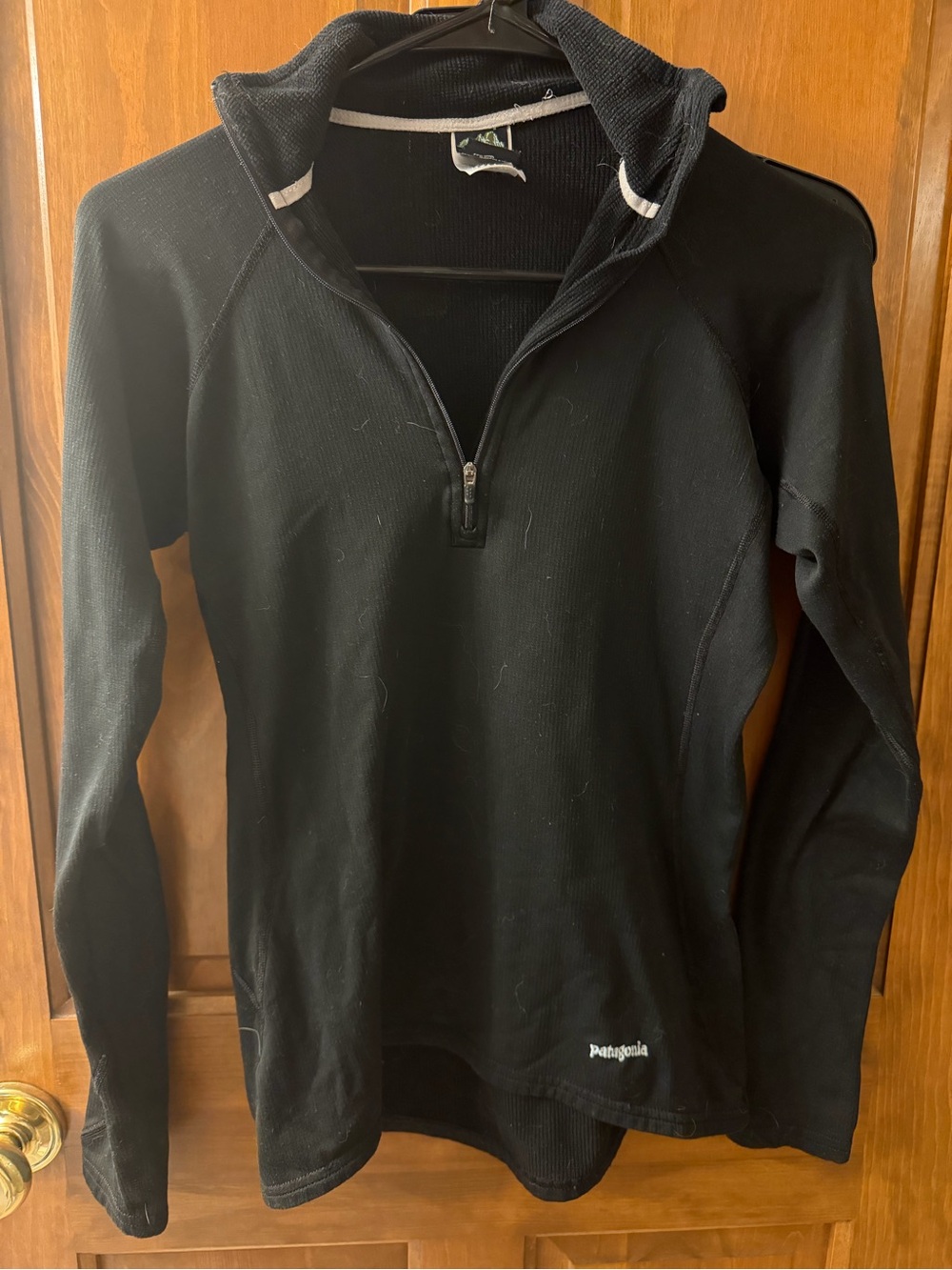 Patagonia Performance Baselayer Capilene womens Small Black 1/4 Zip Pullover - Picture 2 of 5